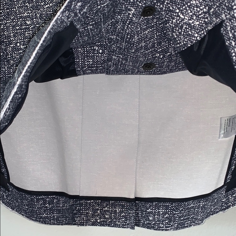 Women's Gray Textured Button-Front Jacket - Picture 9 of 16